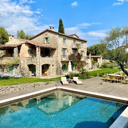 Bed and Breakfast L'Effrontée à Tourrettes-sur-Loup Extérieur photo