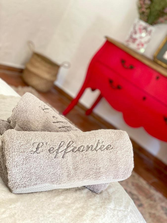 Bed and Breakfast L'Effrontée à Tourrettes-sur-Loup Extérieur photo