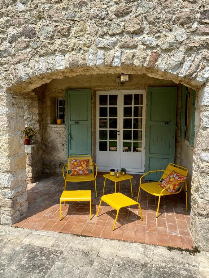 Bed and Breakfast L'Effrontée à Tourrettes-sur-Loup Extérieur photo