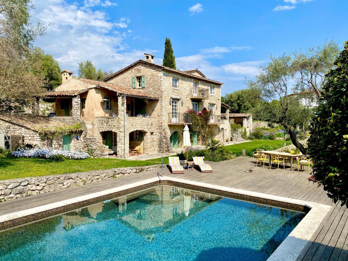 Bed and Breakfast L'Effrontée à Tourrettes-sur-Loup Extérieur photo